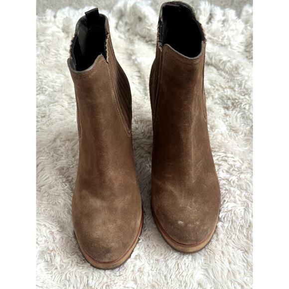 GORGEOUS Vintage Prada Sz 39 Brown Suede Surde Chunky Ankle Booties 90s Y2K Heel - Picture 7 of 8